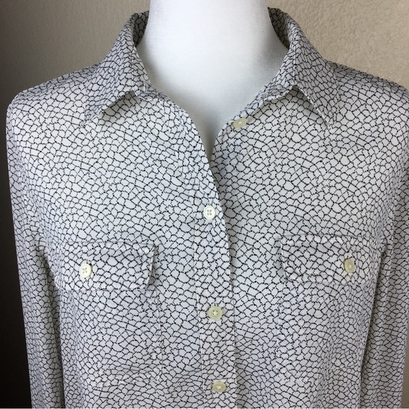 Ann Taylor Loft Women's Beige Long Sleeve Roll Tab Button Front Blouse Size M - Picture 3 of 8